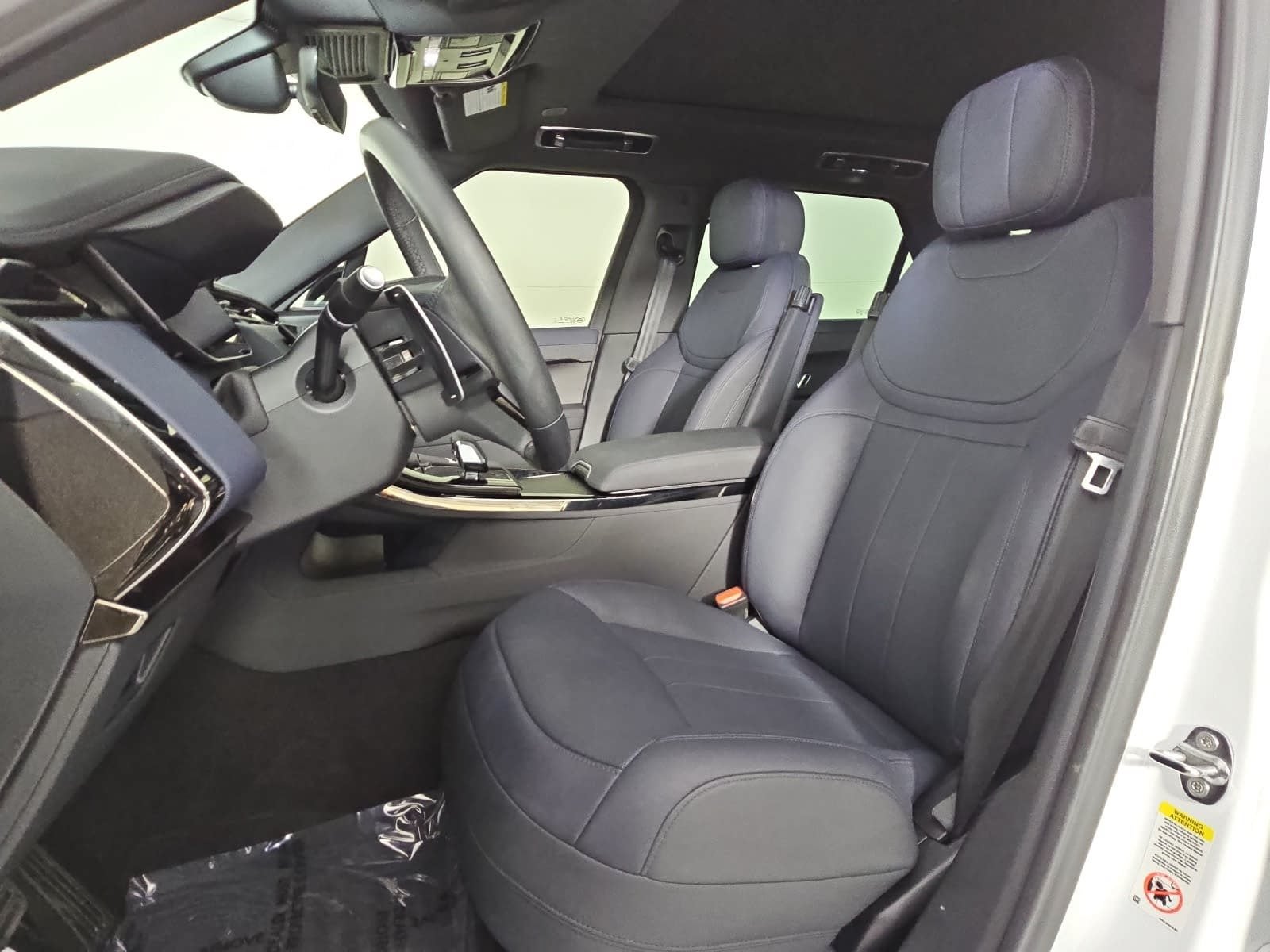 2024 Land Rover Range Rover Sport SE