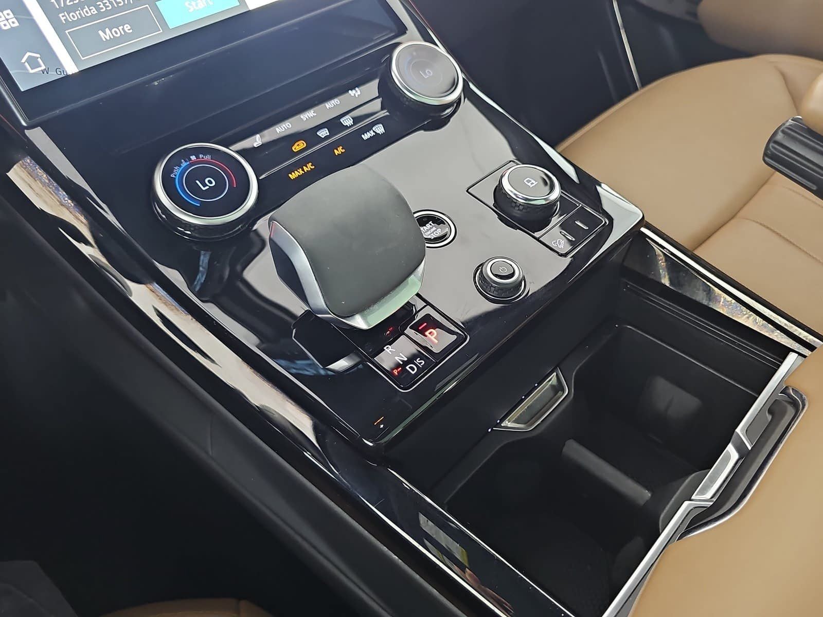 2023 Land Rover Range Rover Sport SE