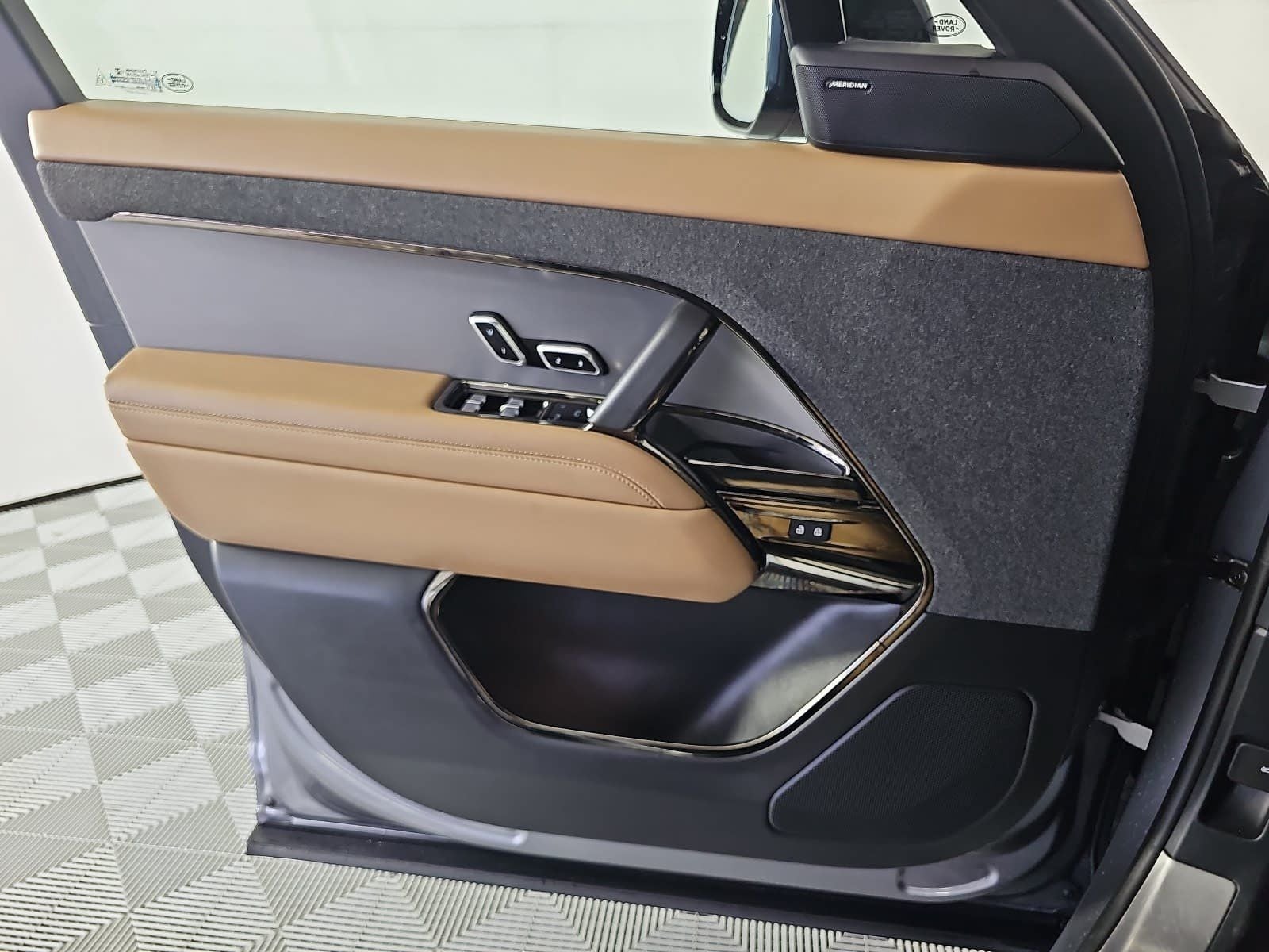 2023 Land Rover Range Rover Sport SE
