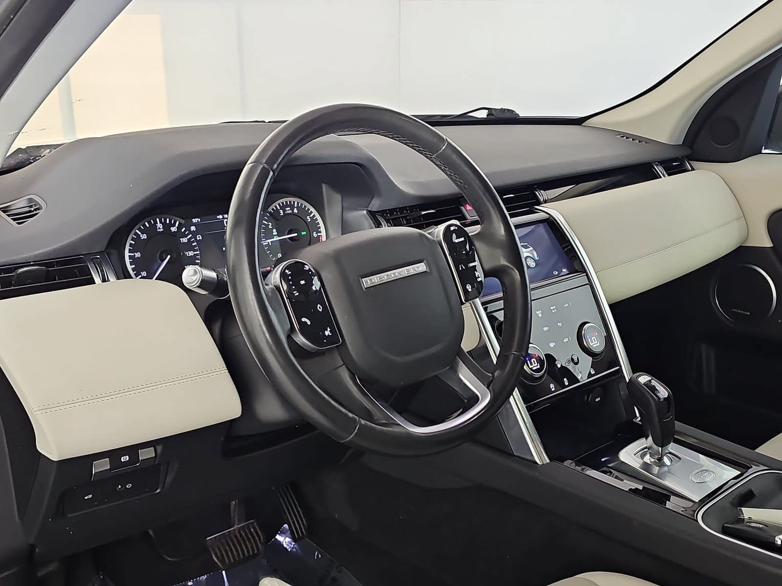 2020 Land Rover Discovery Sport Standard
