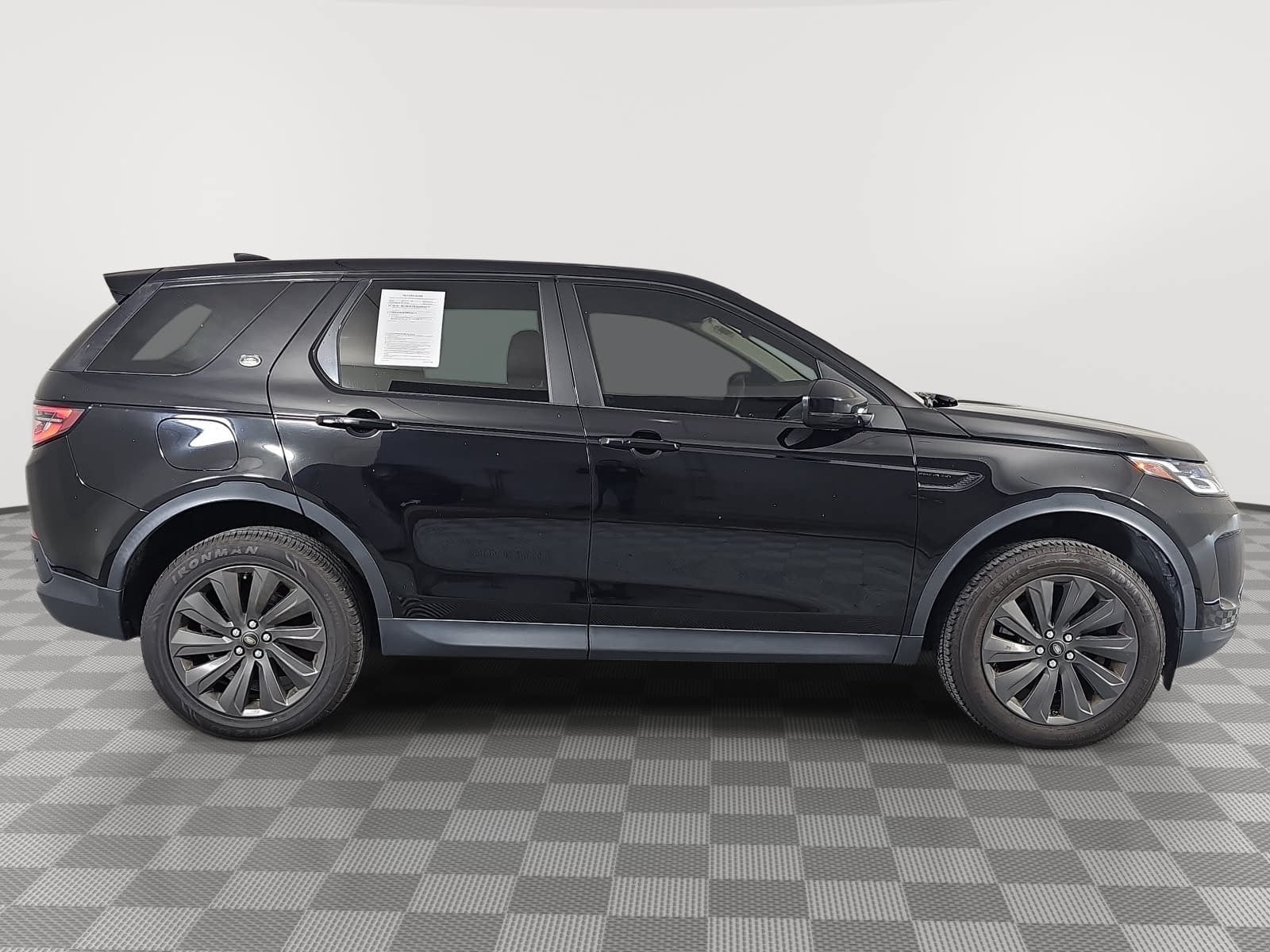 2020 Land Rover Discovery Sport SE