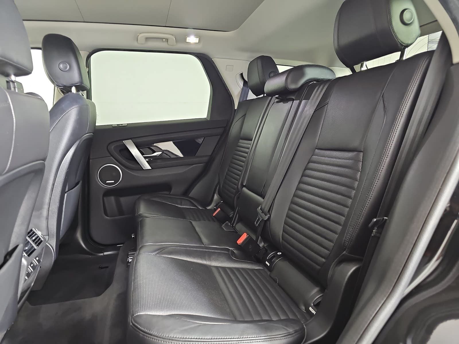 2020 Land Rover Discovery Sport SE