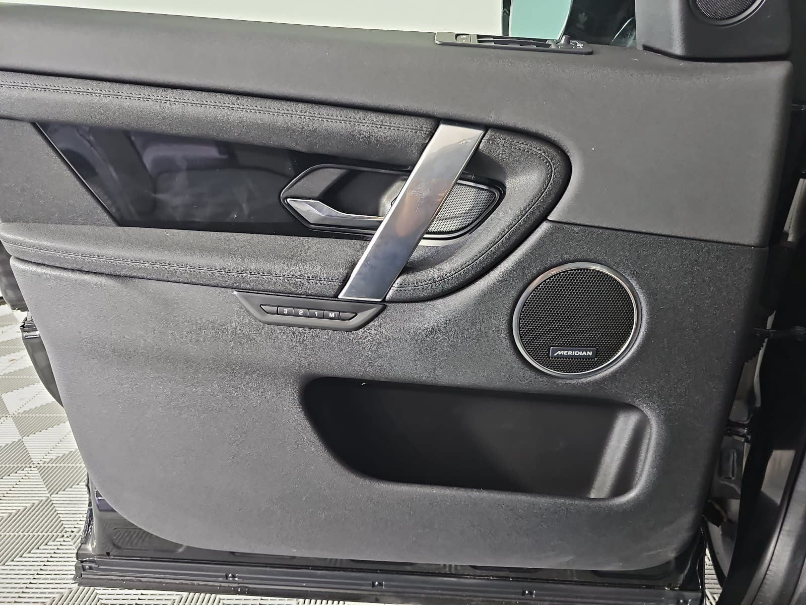 2020 Land Rover Discovery Sport SE
