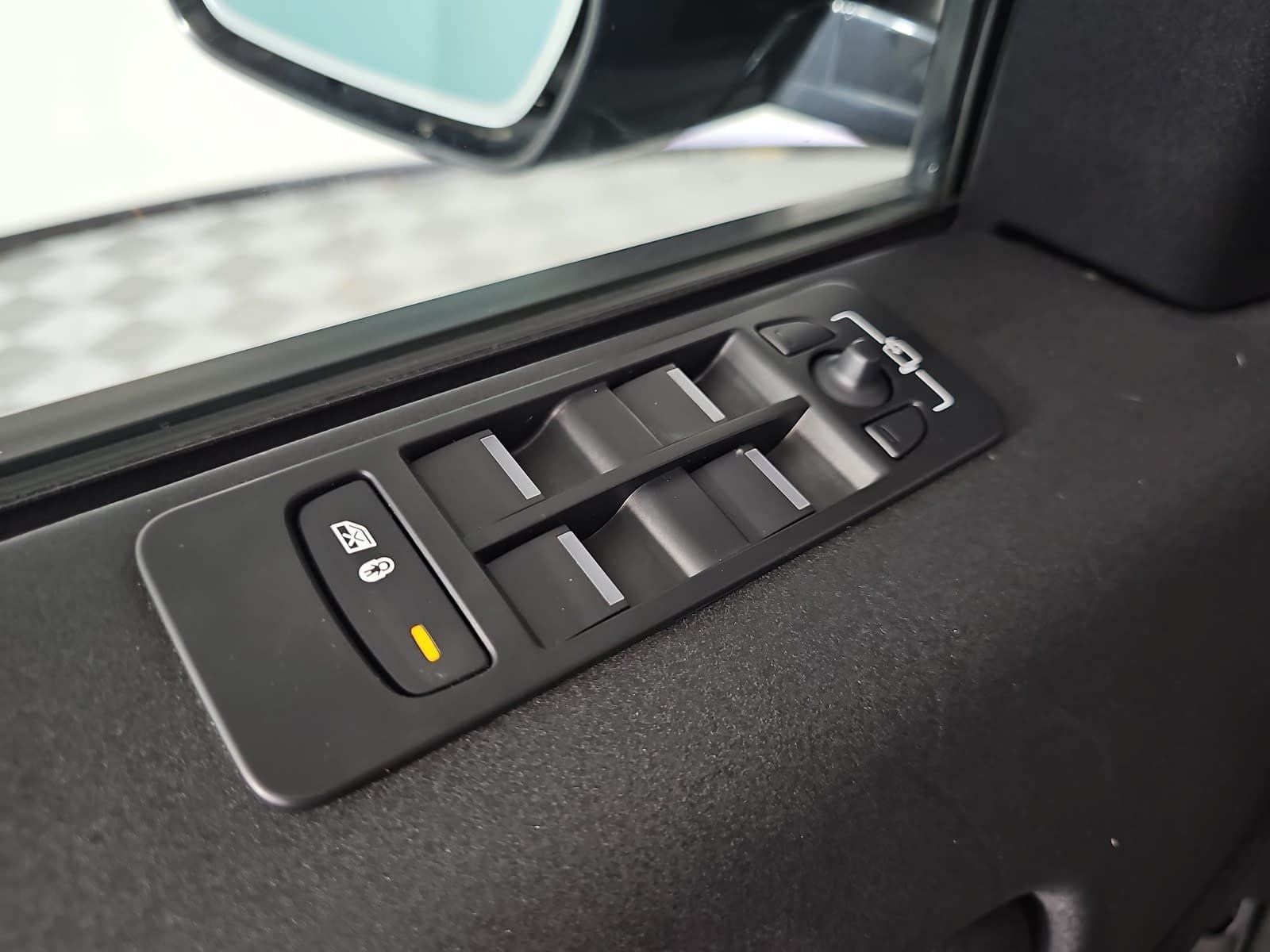 2020 Land Rover Discovery Sport SE