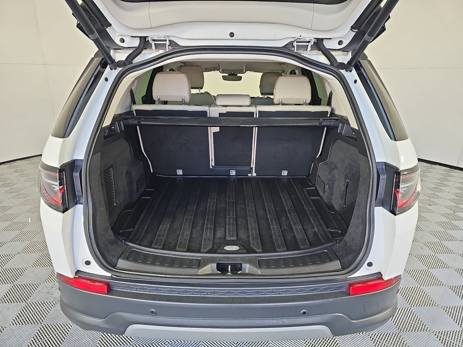 2021 Land Rover Discovery Sport SE
