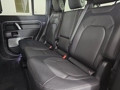 2023 Land Rover Defender 130 X-Dynamic SE