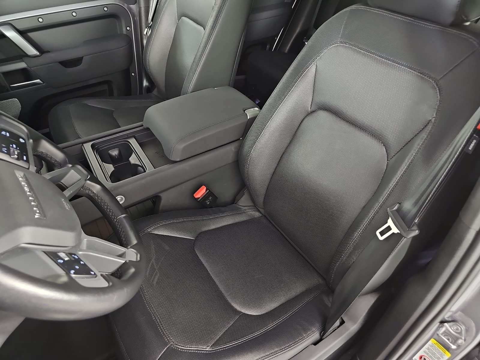 2023 Land Rover Defender 130 X-Dynamic SE