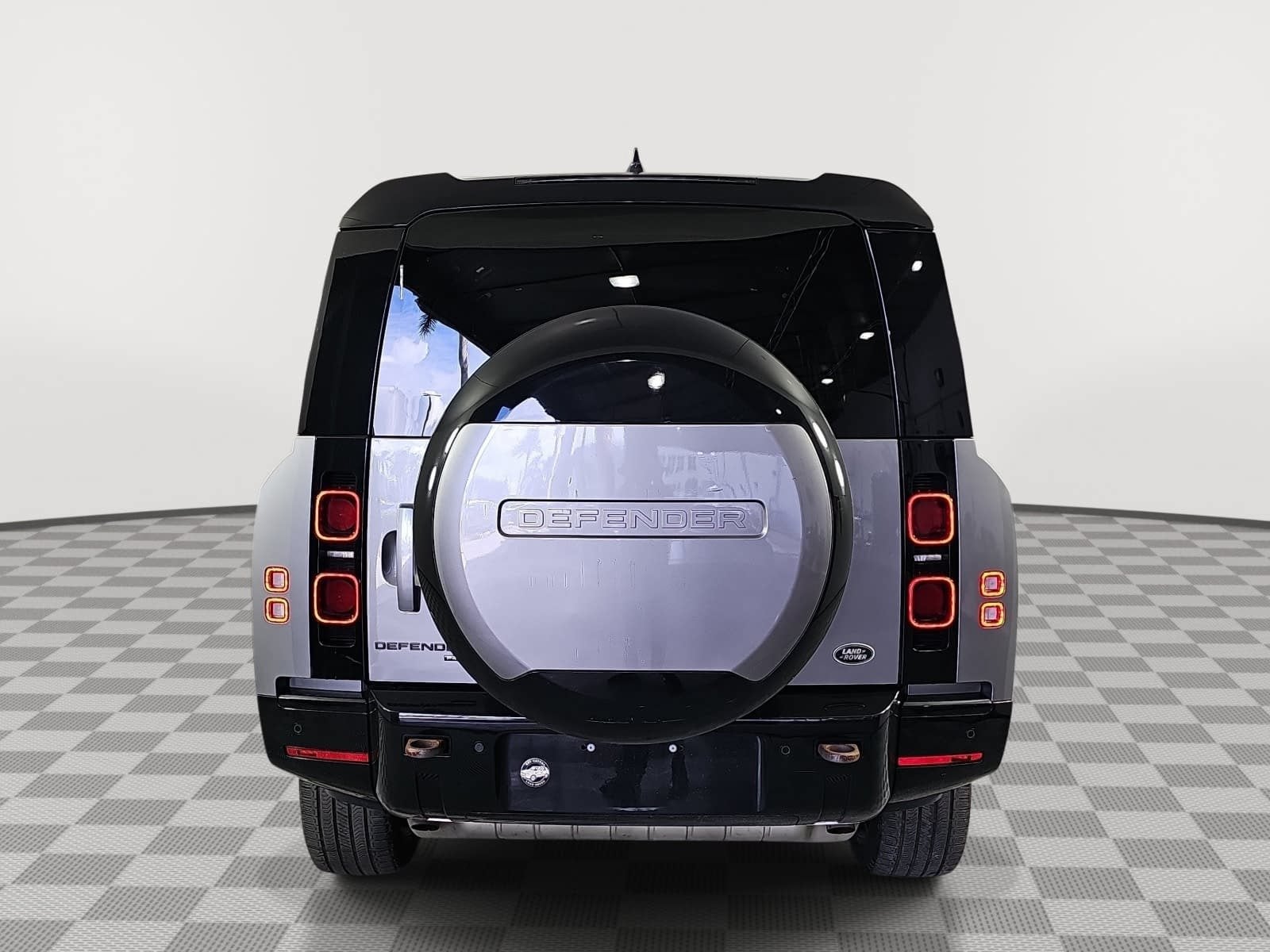 2023 Land Rover Defender 130 X-Dynamic SE