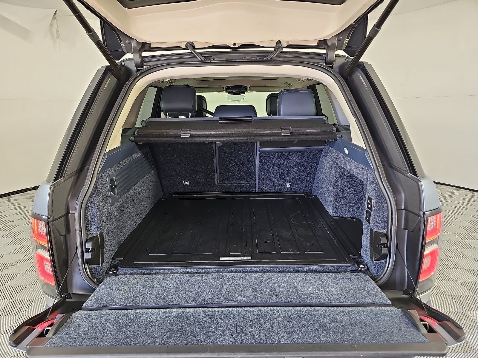 2020 Land Rover Range Rover HSE