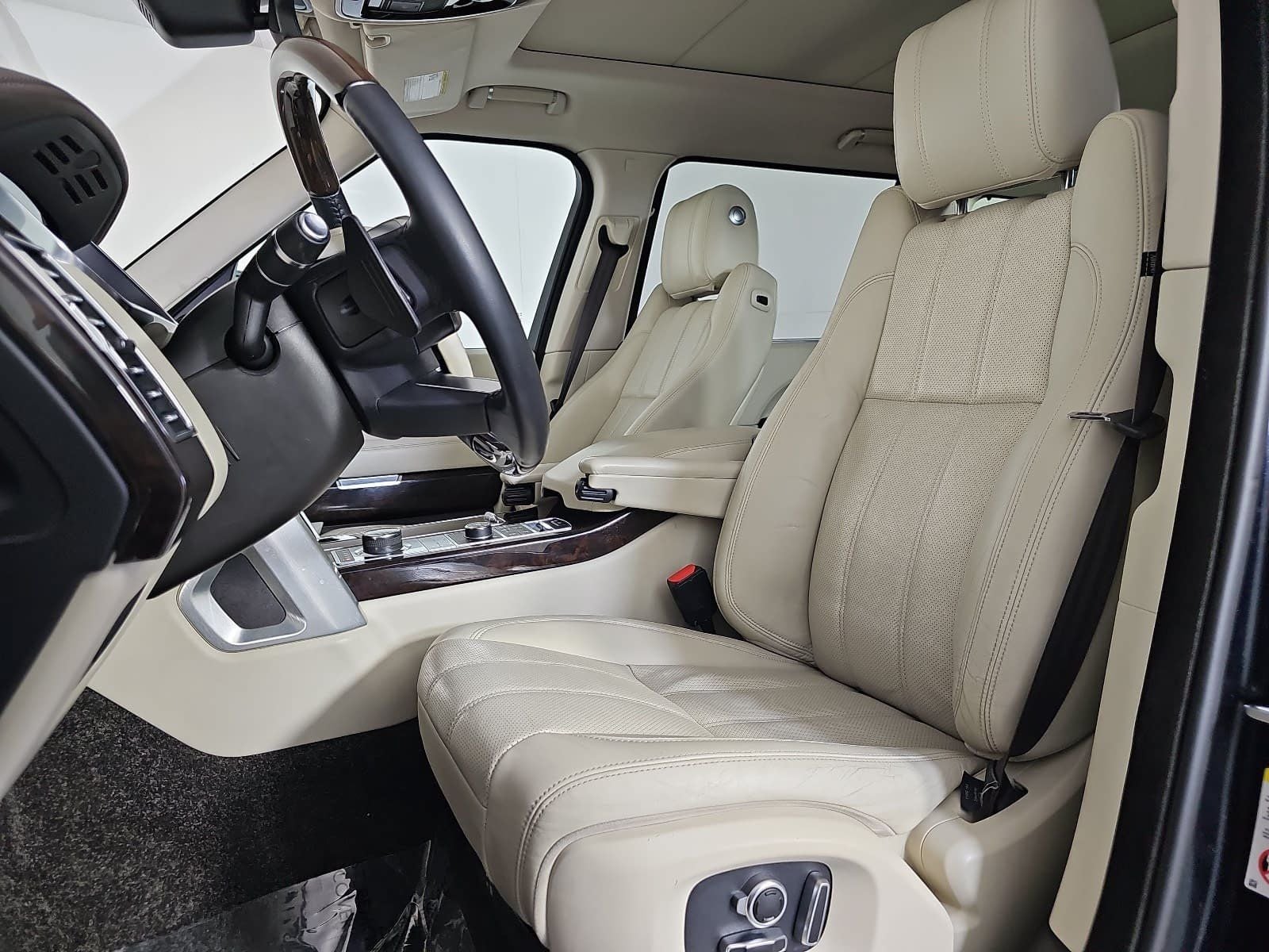 2017 Land Rover Range Rover 5.0L V8 Supercharged LWB