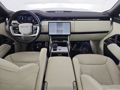 2025 Land Rover Range Rover SE