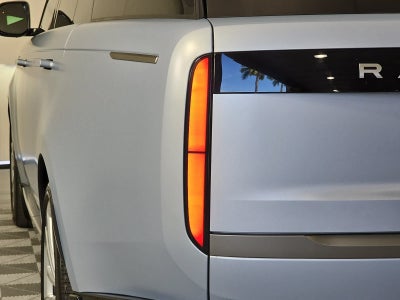 2025 Land Rover Range Rover SE