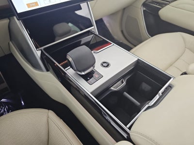 2024 Land Rover Range Rover SE