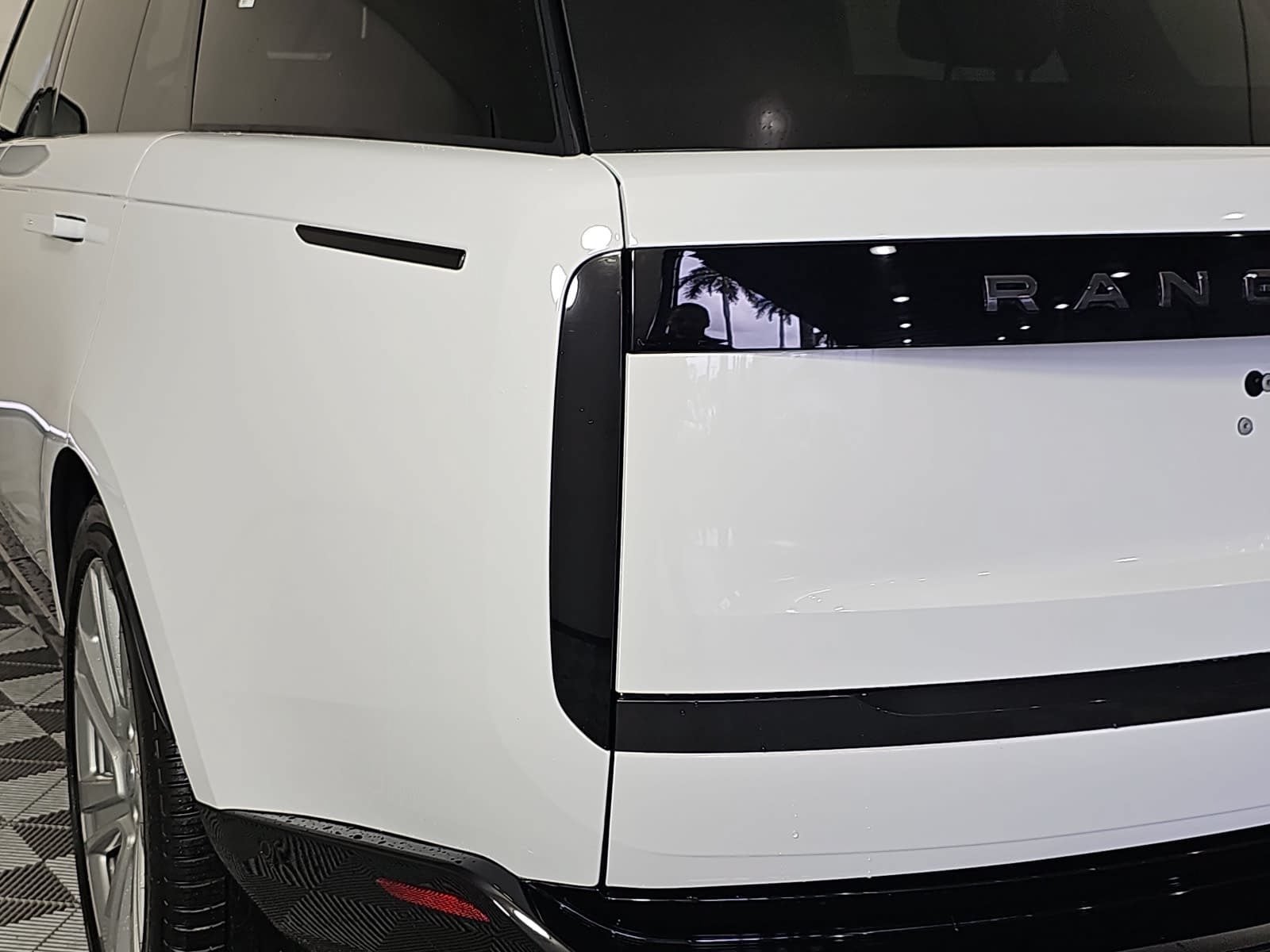 2023 Land Rover Range Rover SE