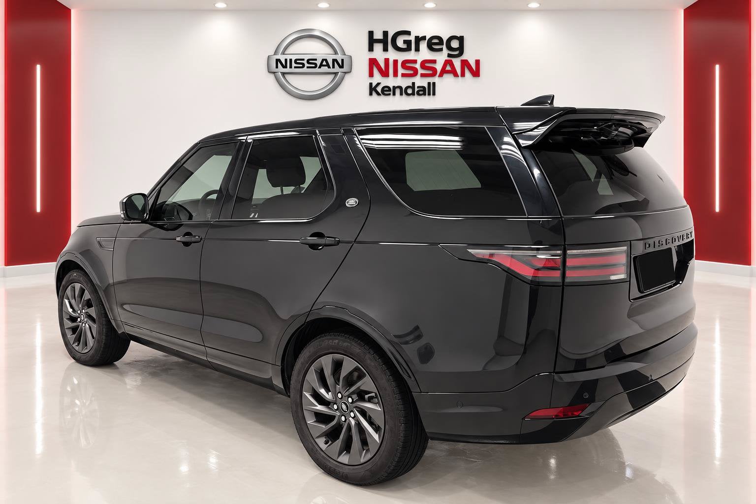 2023 Land Rover Discovery S R-Dynamic