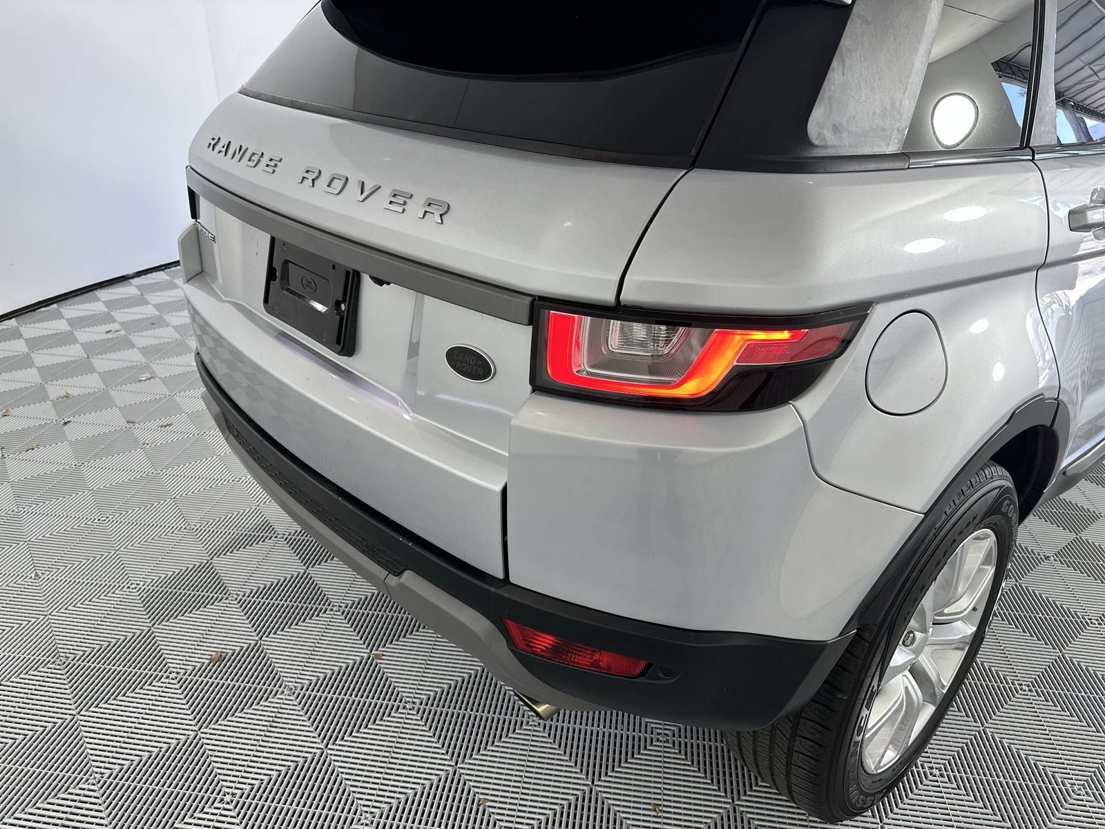2017 Land Rover Range Rover Evoque SE