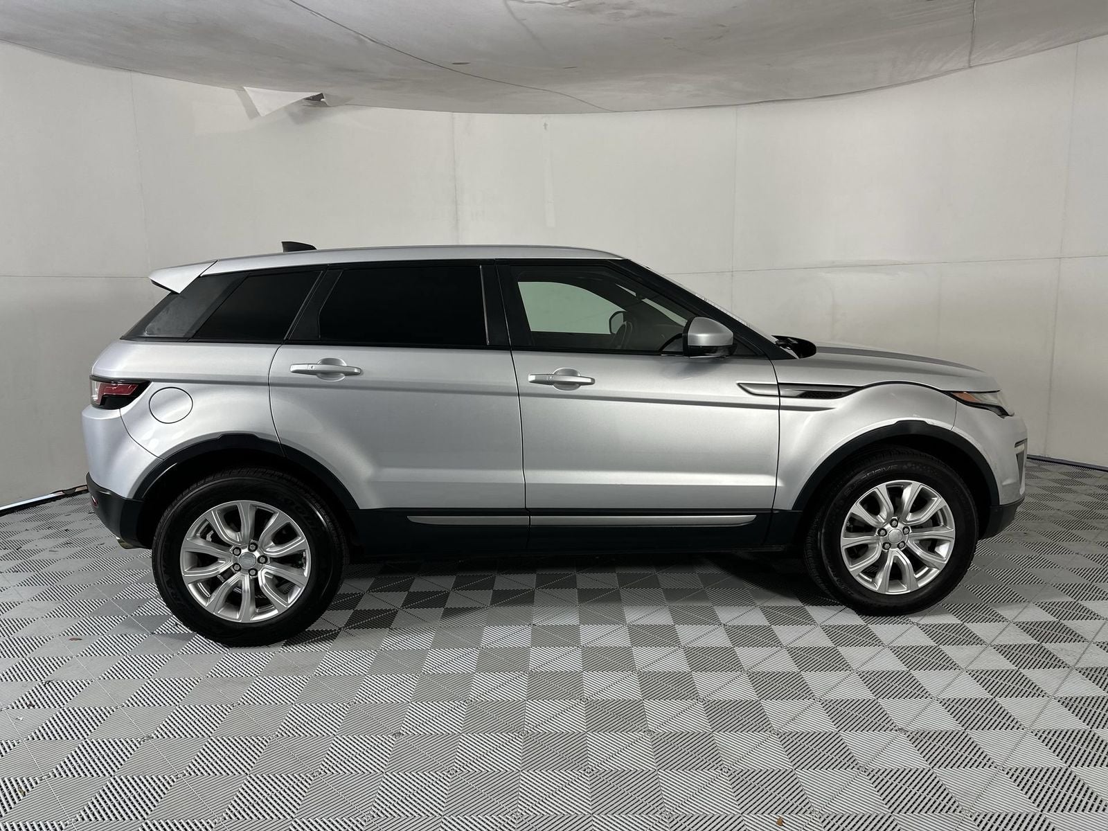 2017 Land Rover Range Rover Evoque SE