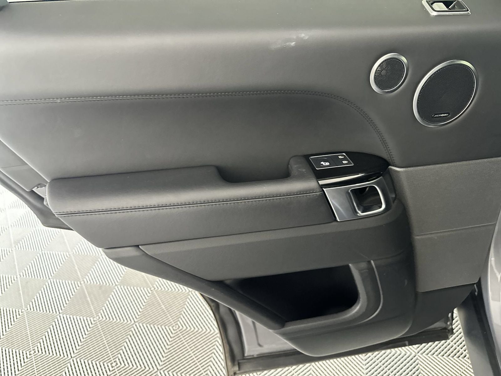 2022 Land Rover Range Rover Sport HSE Silver Edition