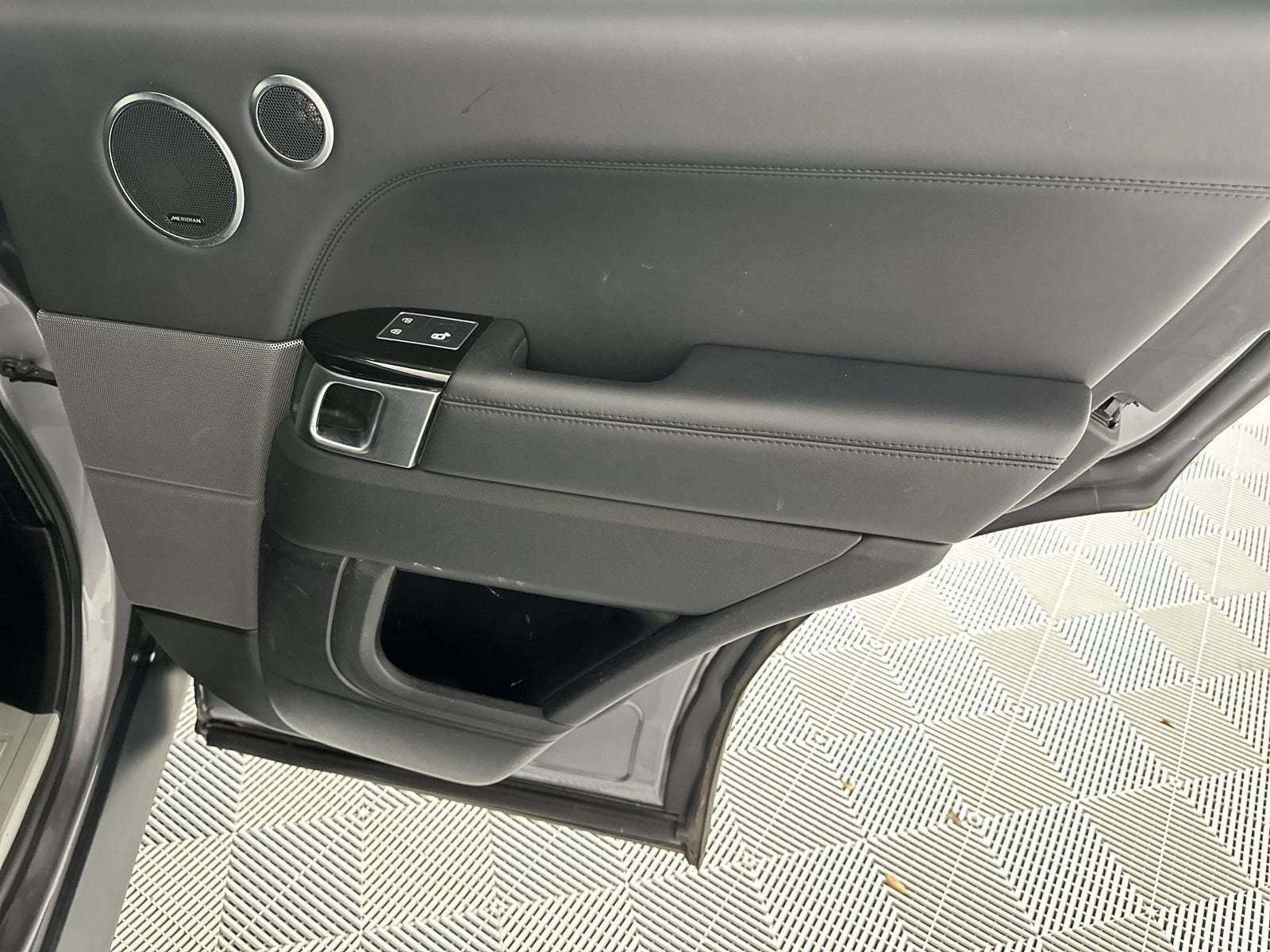2022 Land Rover Range Rover Sport HSE Silver Edition