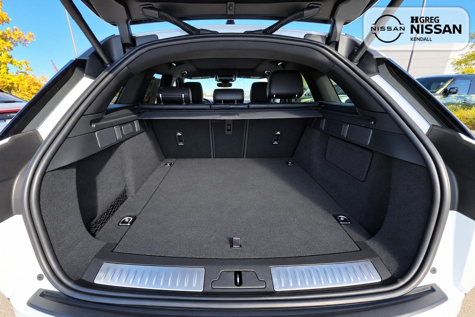 2025 Land Rover Range Rover Velar Dynamic SE
