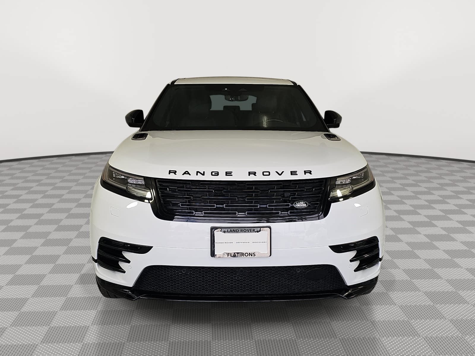 2025 Land Rover Range Rover Velar Dynamic SE