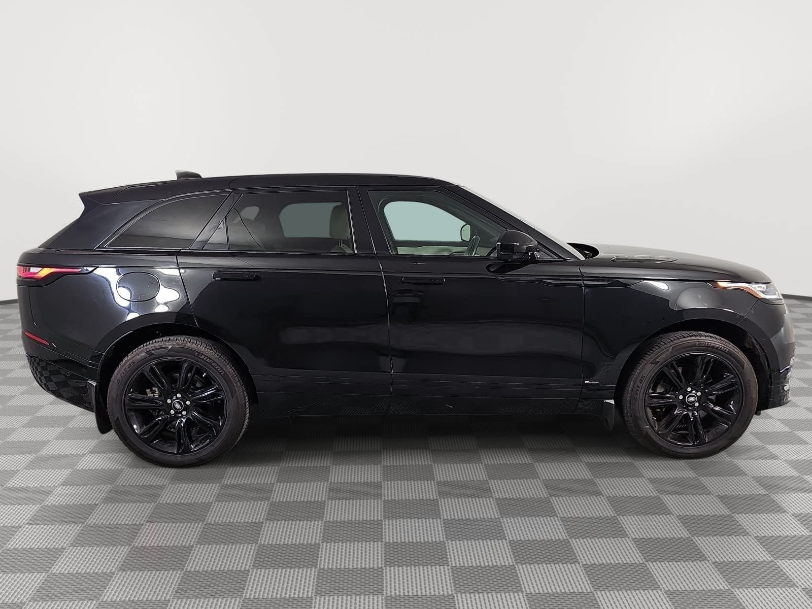2021 Land Rover Range Rover Velar P250 R-Dynamic S