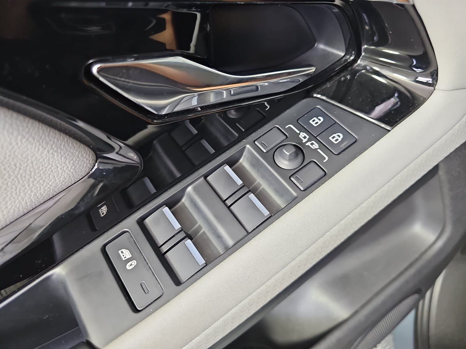 2023 Land Rover Range Rover Evoque S