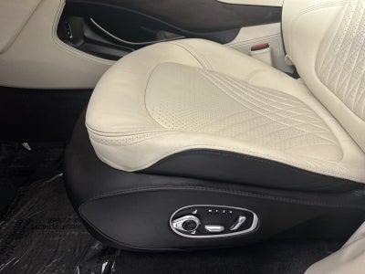 2021 Aston Martin DBX Base