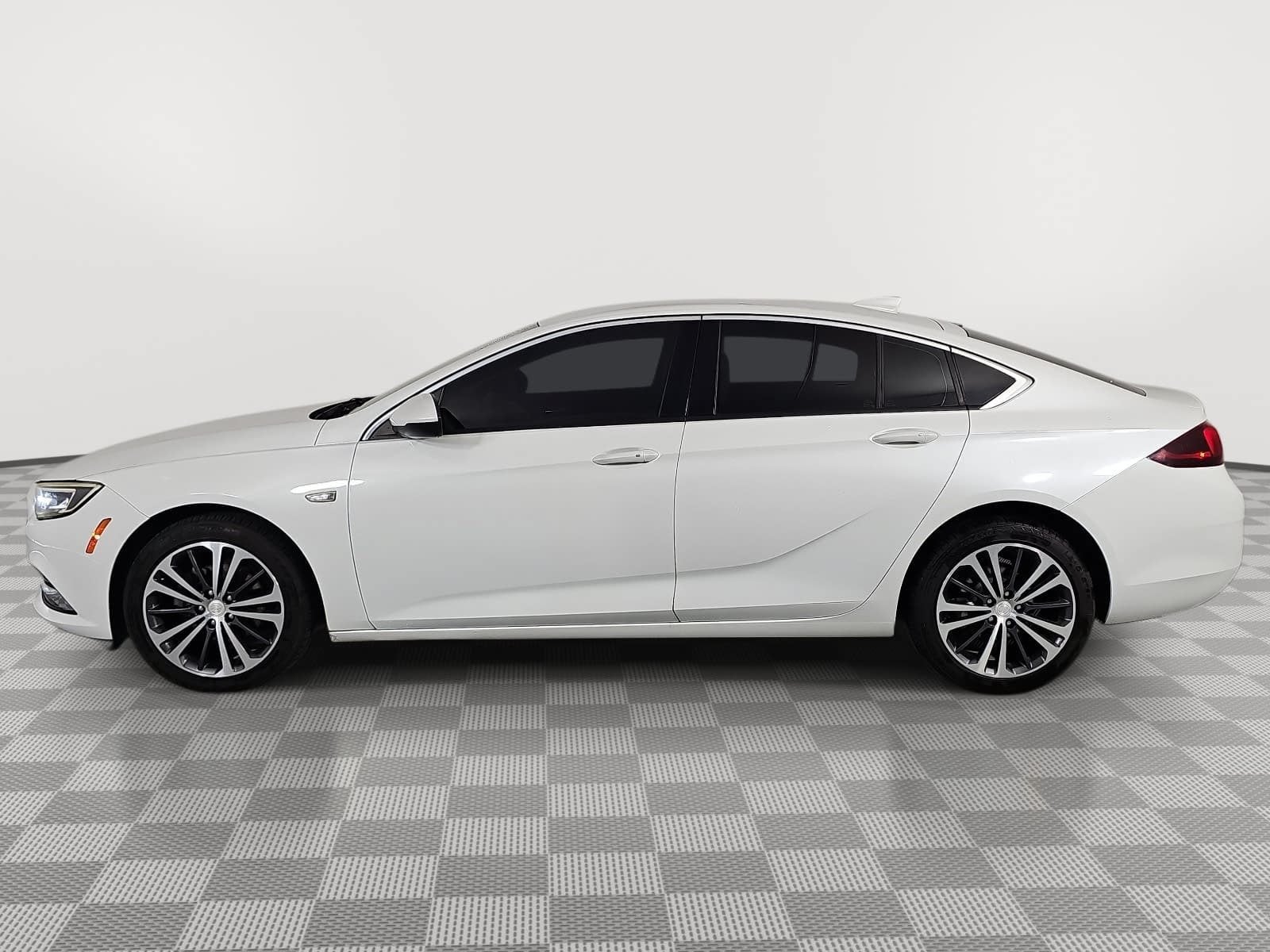 2018 Buick Regal Essence