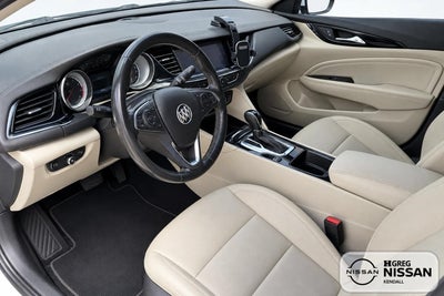 2018 Buick Regal Essence
