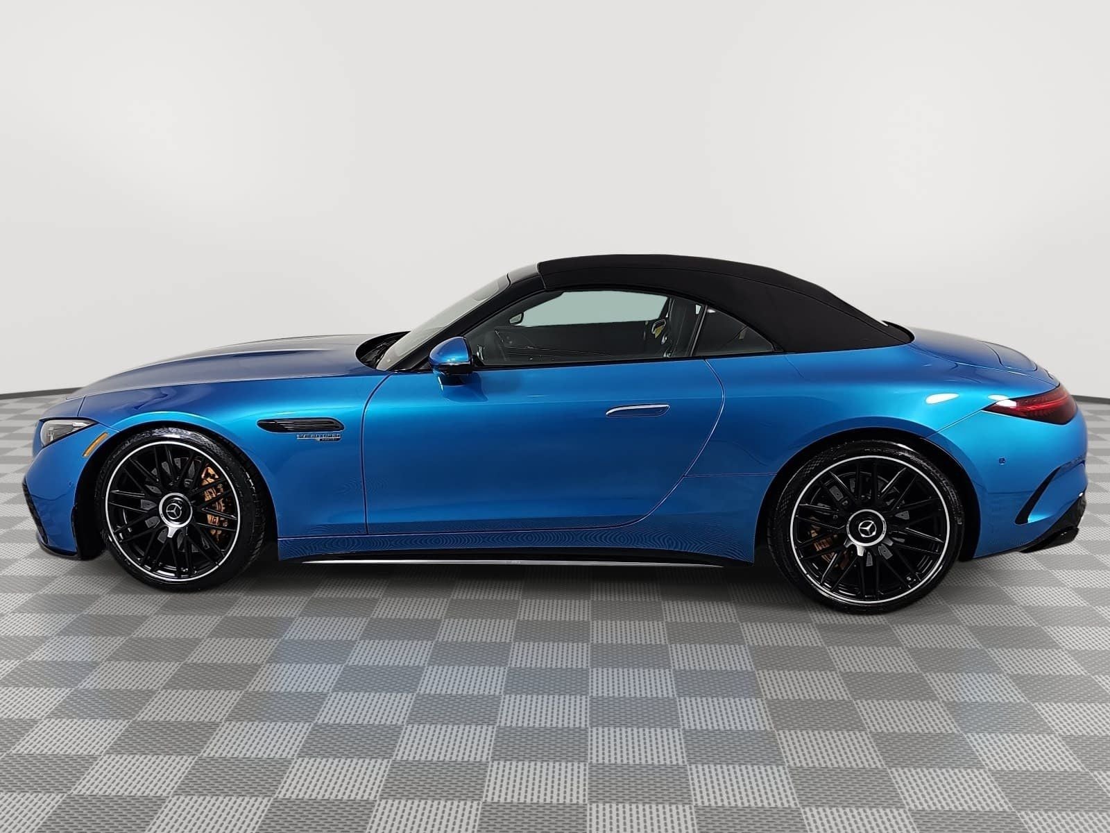 2025 Mercedes-Benz SL-Class SL 63 AMG® 4MATIC®