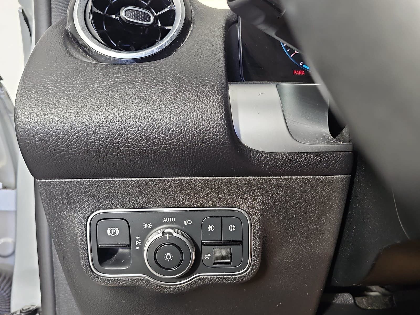 2022 Mercedes-Benz GLB GLB 250