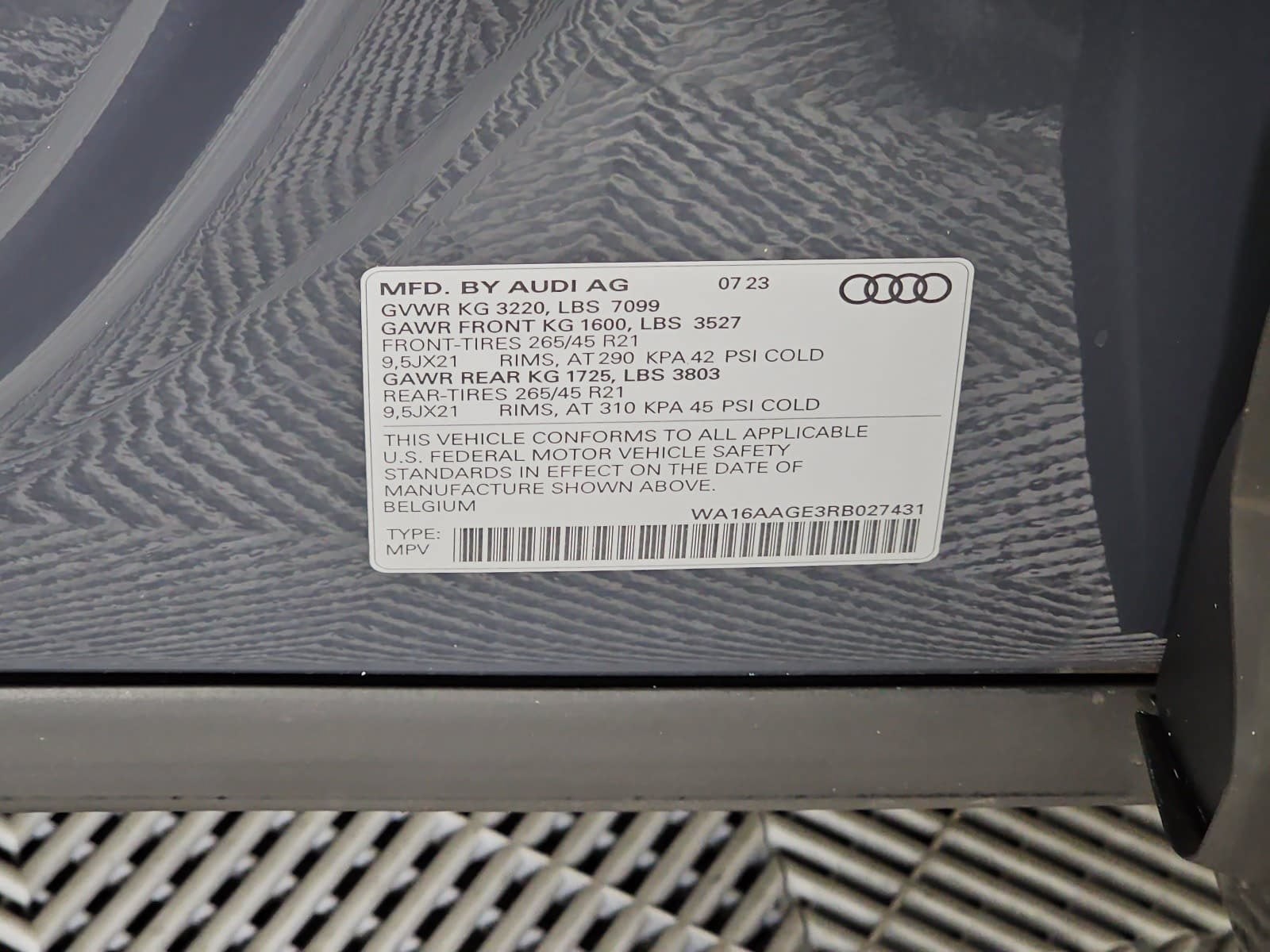 2024 Audi Q8 e-tron Prestige quattro