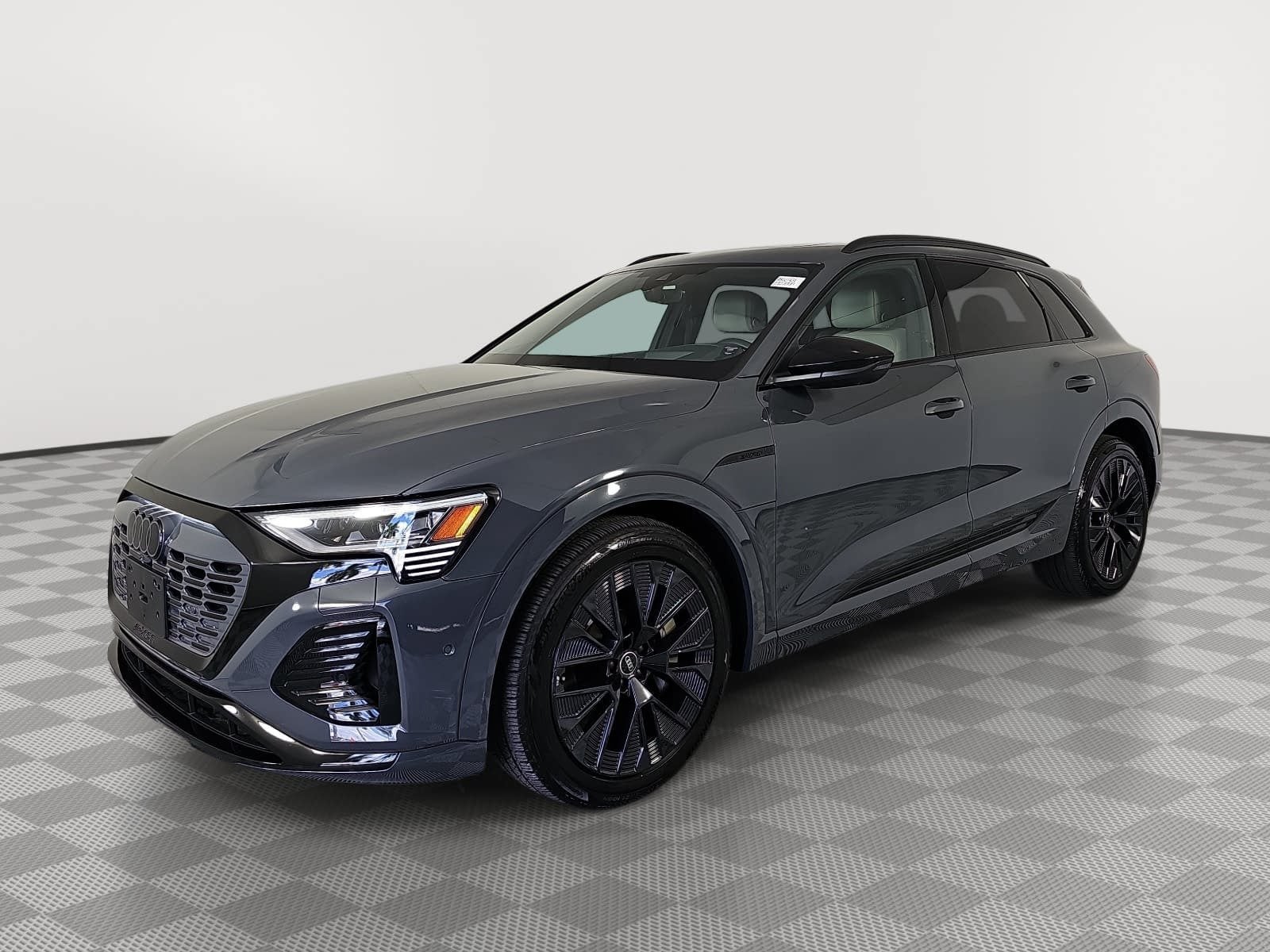 2024 Audi Q8 e-tron Prestige quattro