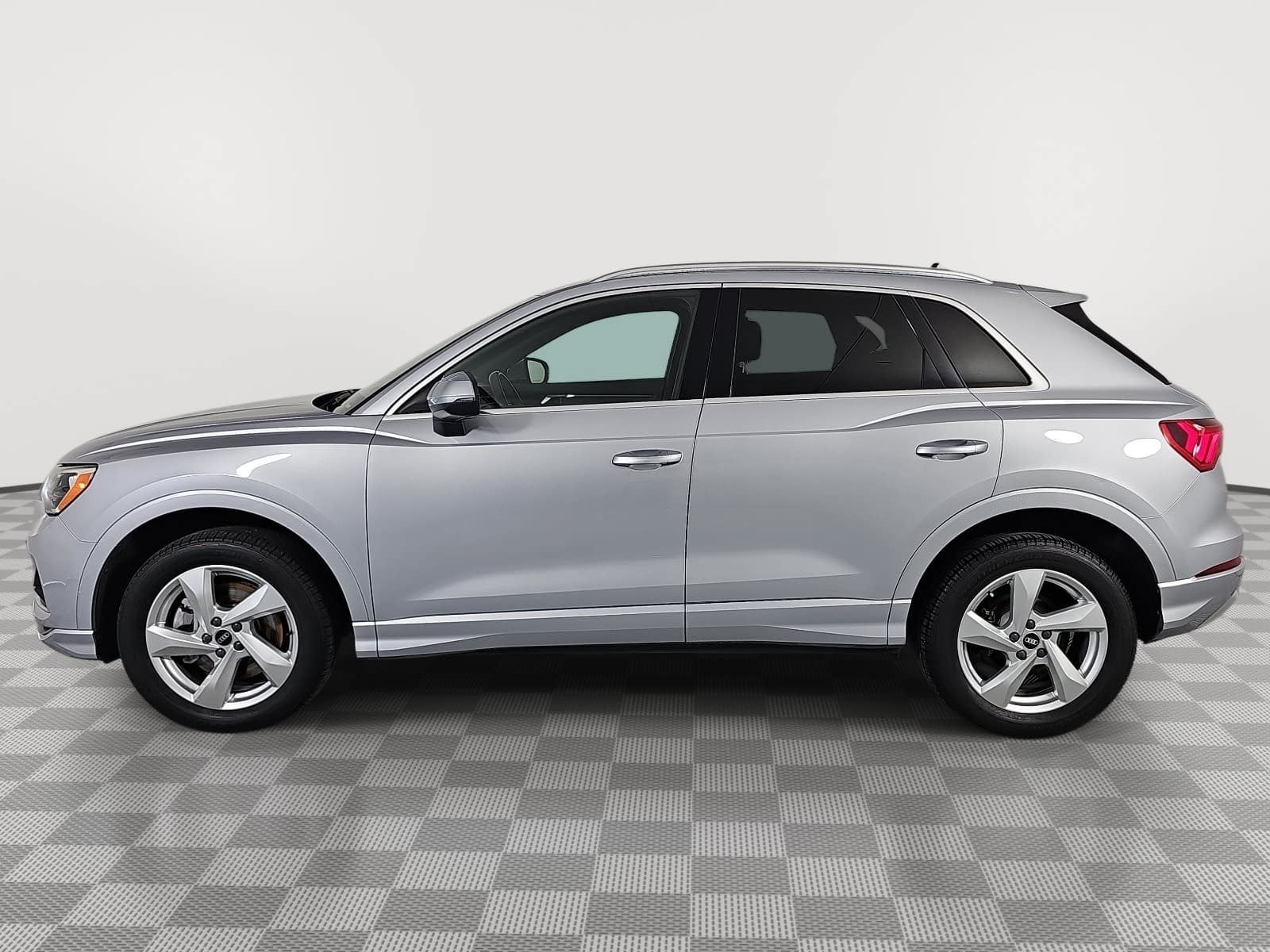 2021 Audi Q3 Premium quattro