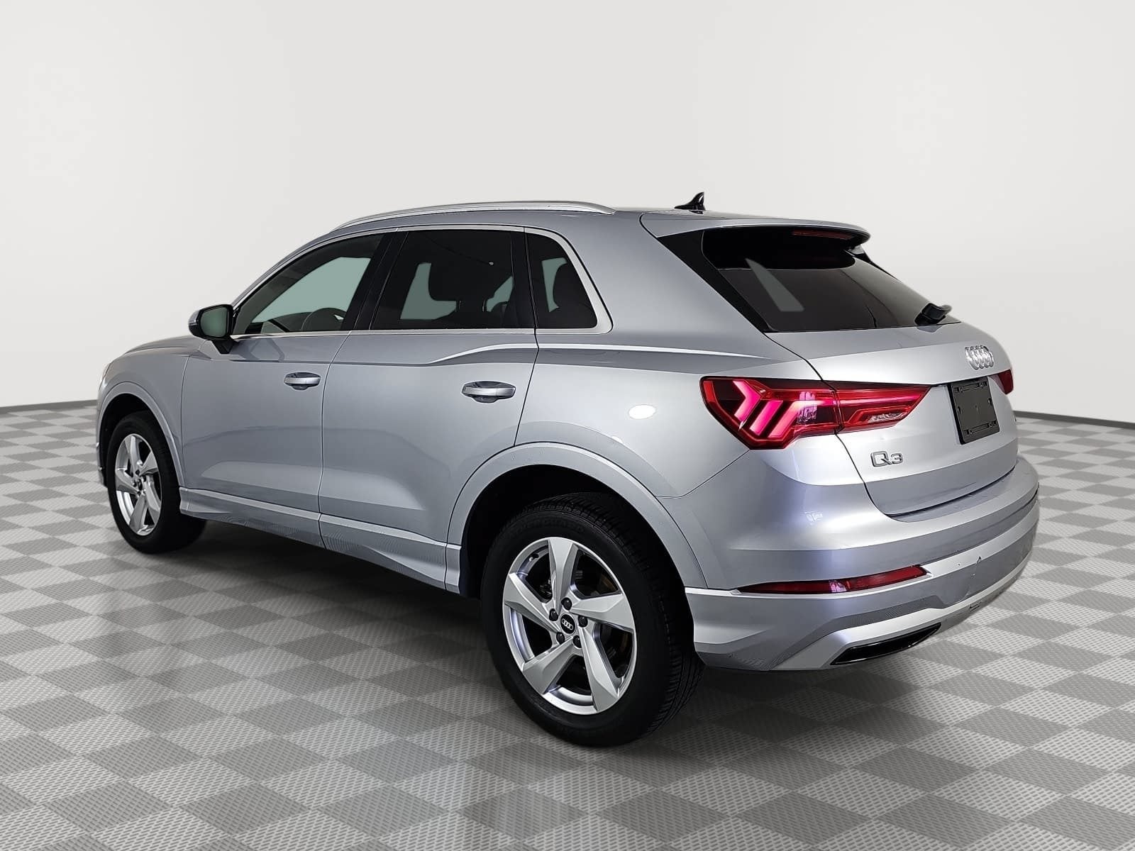 2021 Audi Q3 Premium quattro