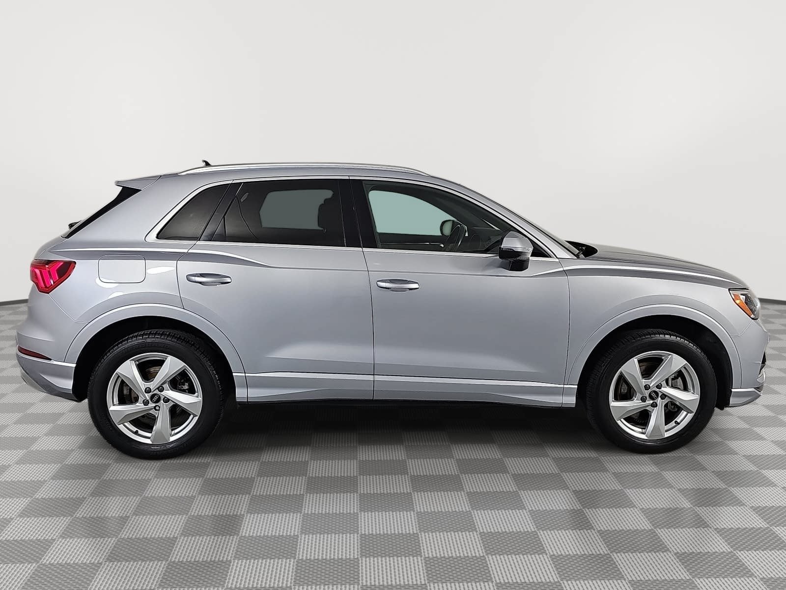 2021 Audi Q3 Premium quattro