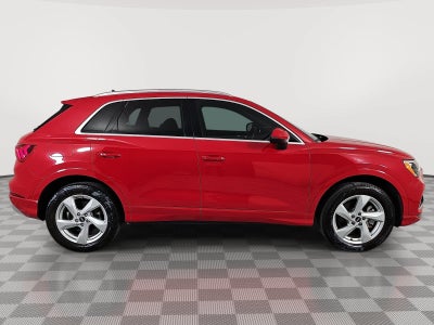 2022 Audi Q3 Premium quattro
