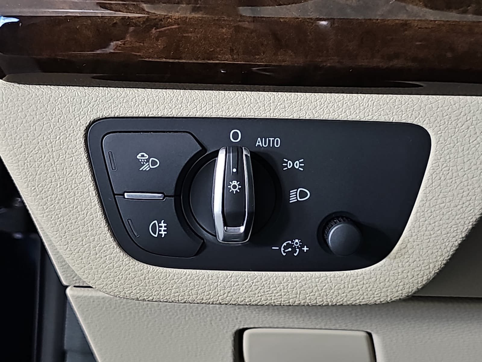 2020 Audi Q5 45 Premium Plus quattro