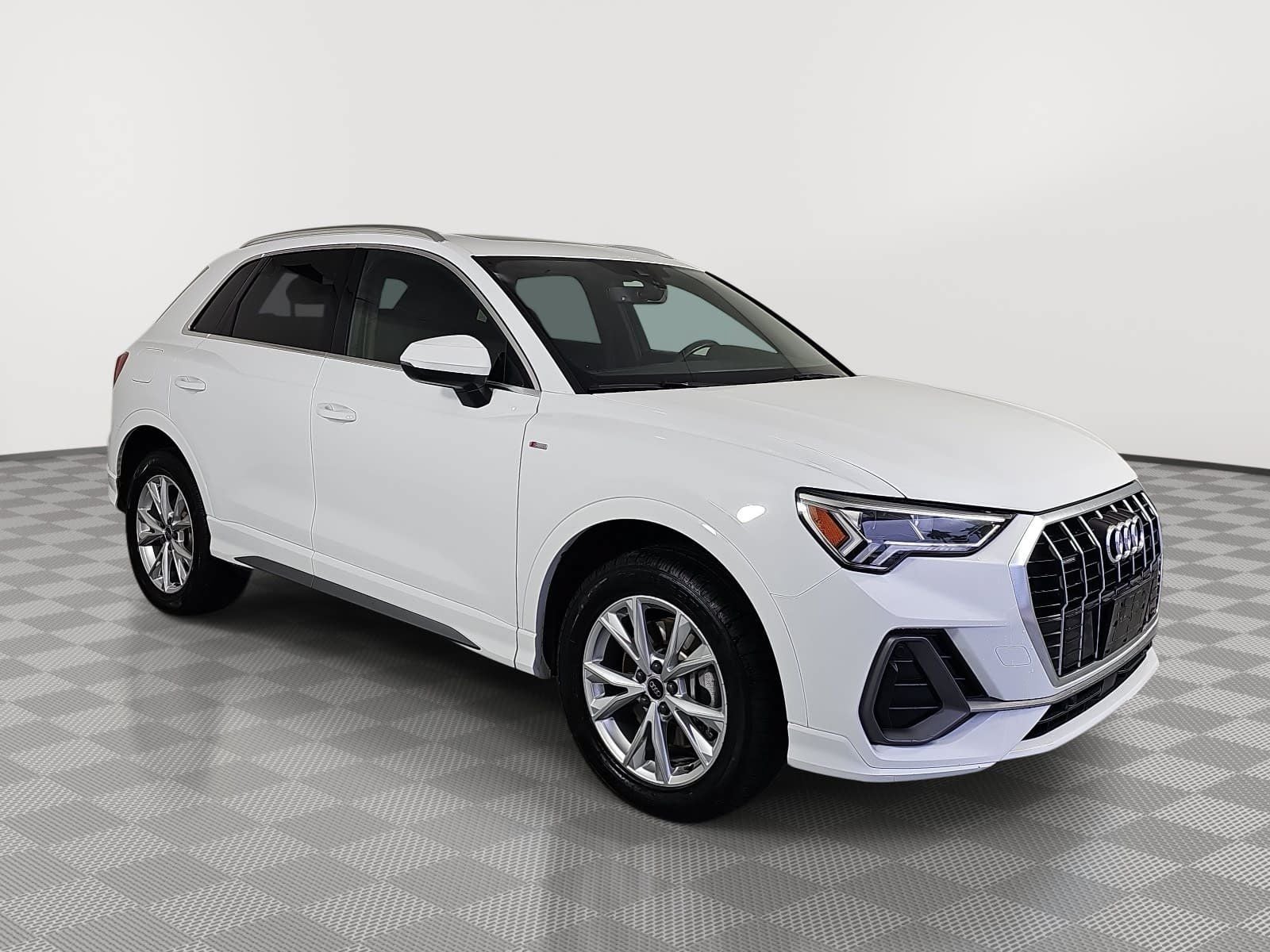2024 Audi Q3 Premium S Line quattro