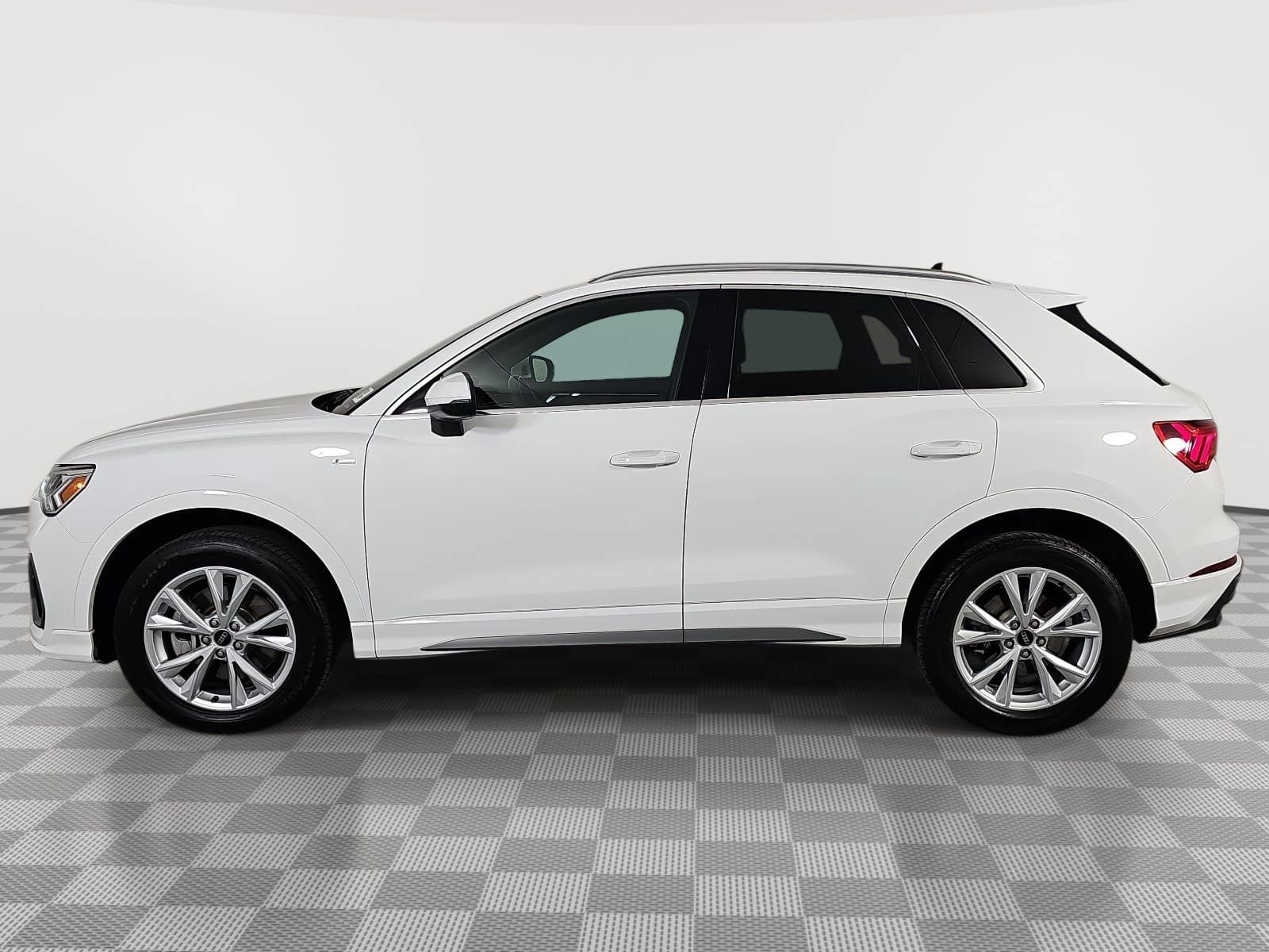 2023 Audi Q3 Premium S Line quattro