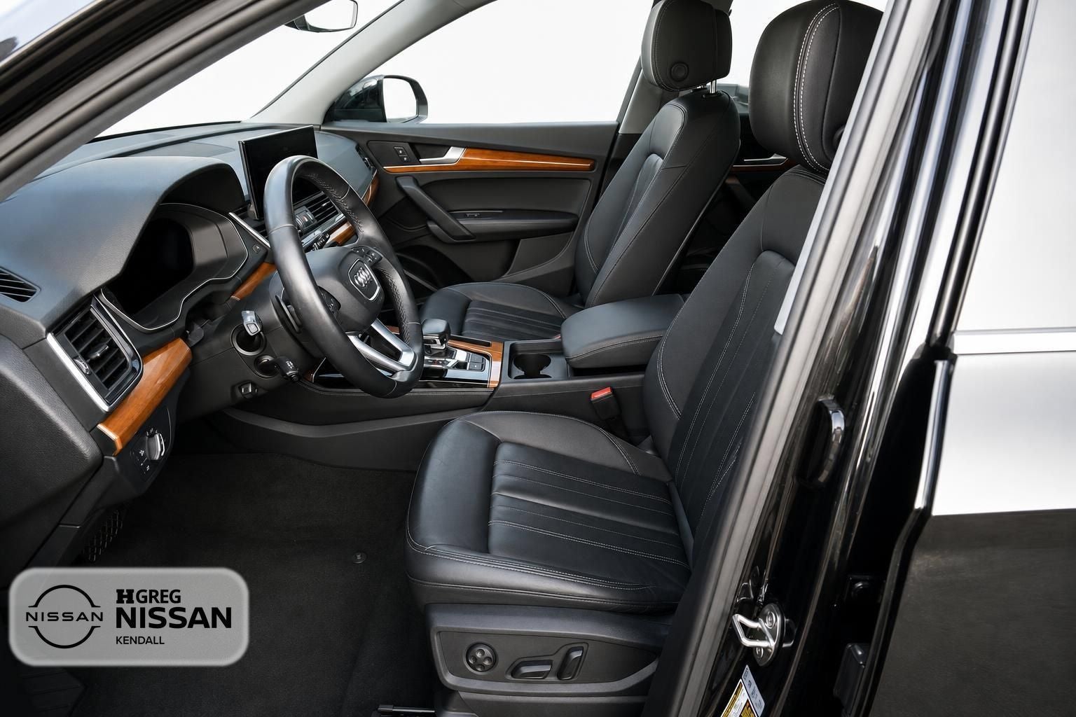 2023 Audi Q5 45 S line Premium quattro