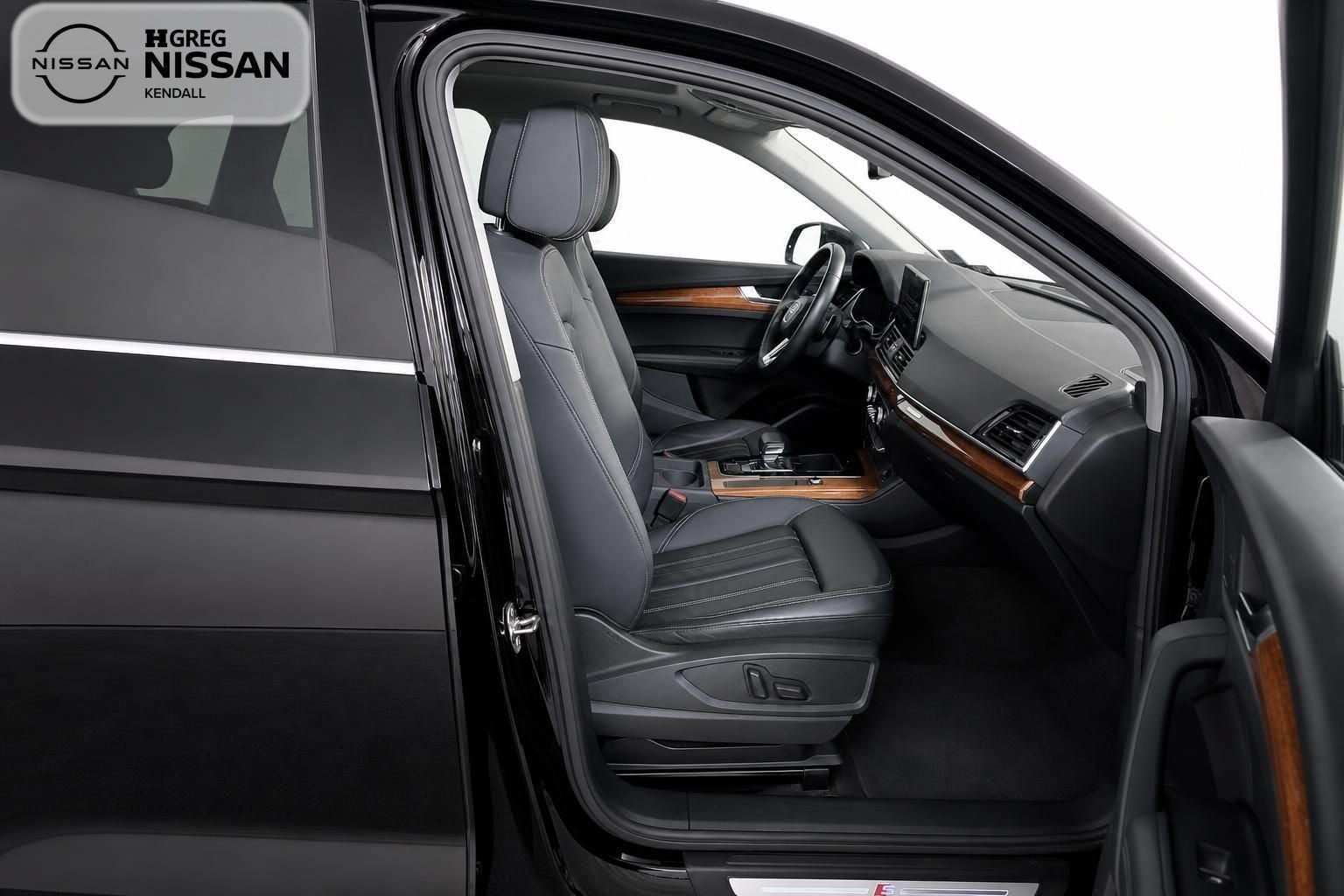 2023 Audi Q5 45 S line Premium quattro
