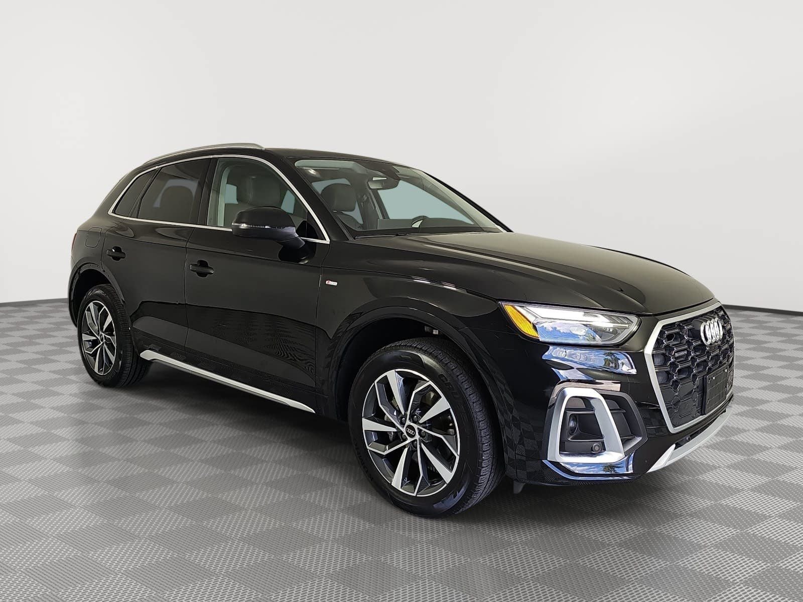 2023 Audi Q5 45 S line Premium quattro