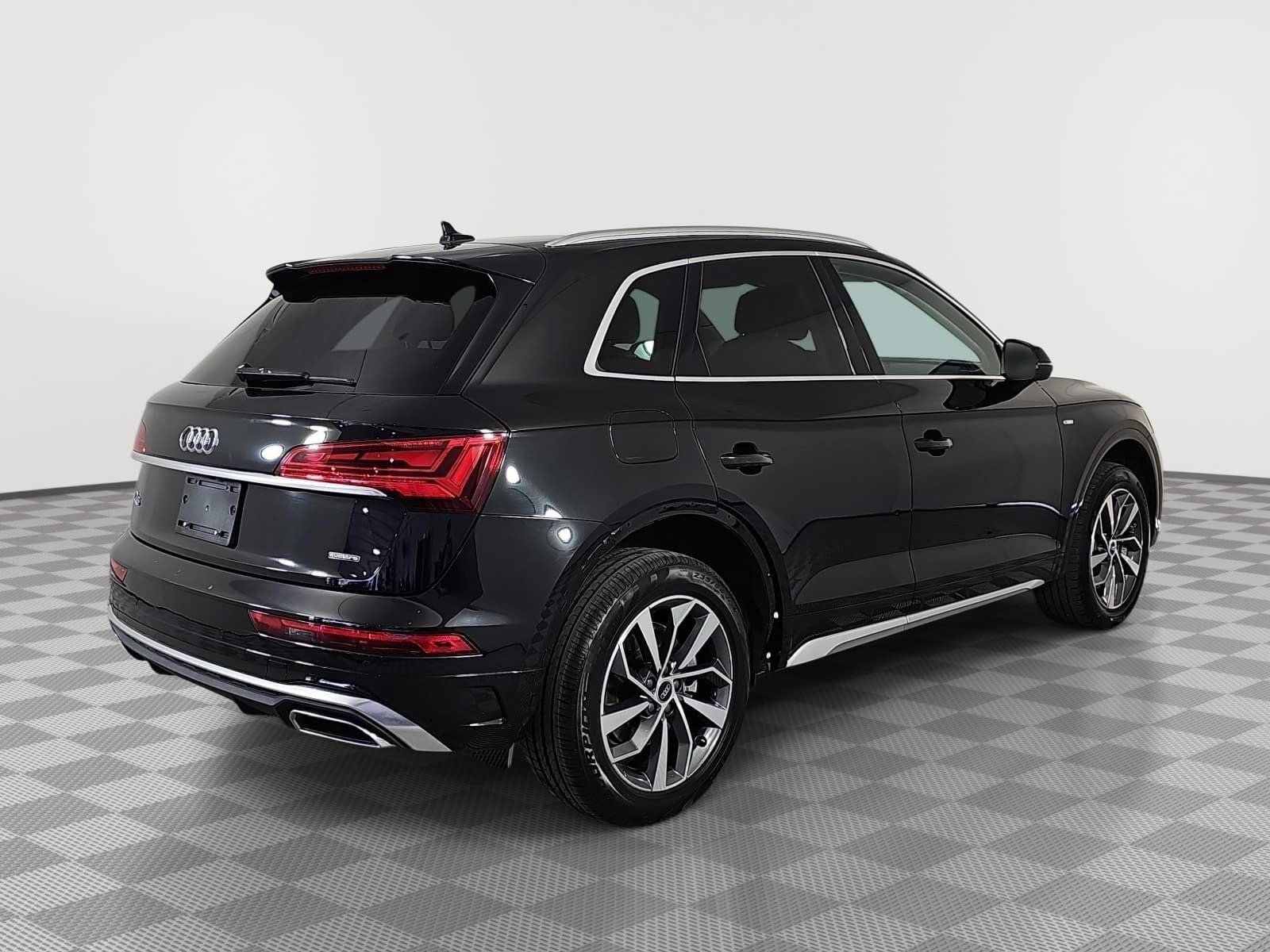 2023 Audi Q5 45 S line Premium quattro