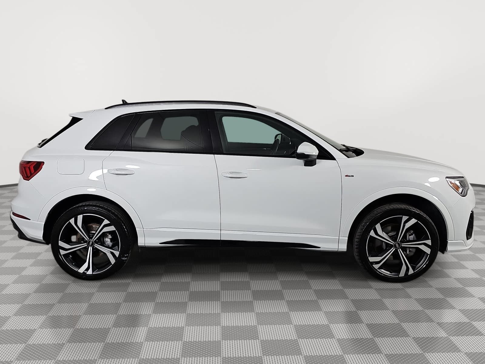 2024 Audi Q3 Premium Plus S Line quattro