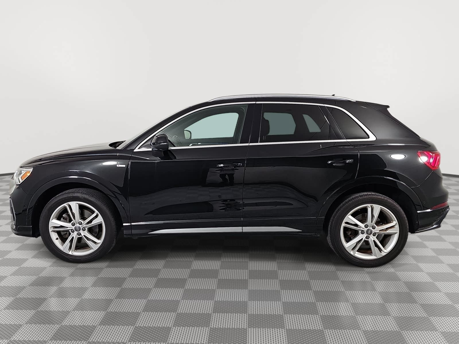 2020 Audi Q3 Prestige S line quattro