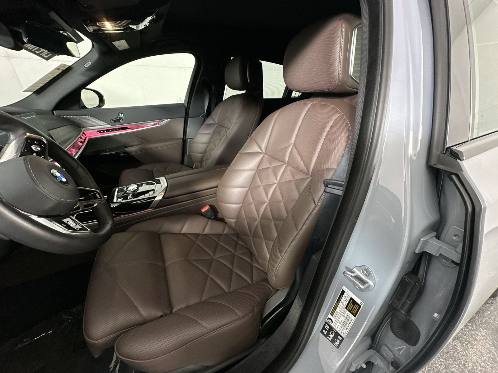 2025 BMW 7 Series 740i xDrive