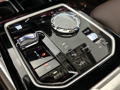 2025 BMW 7 Series 740i xDrive