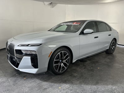 2025 BMW 7 Series 740i xDrive